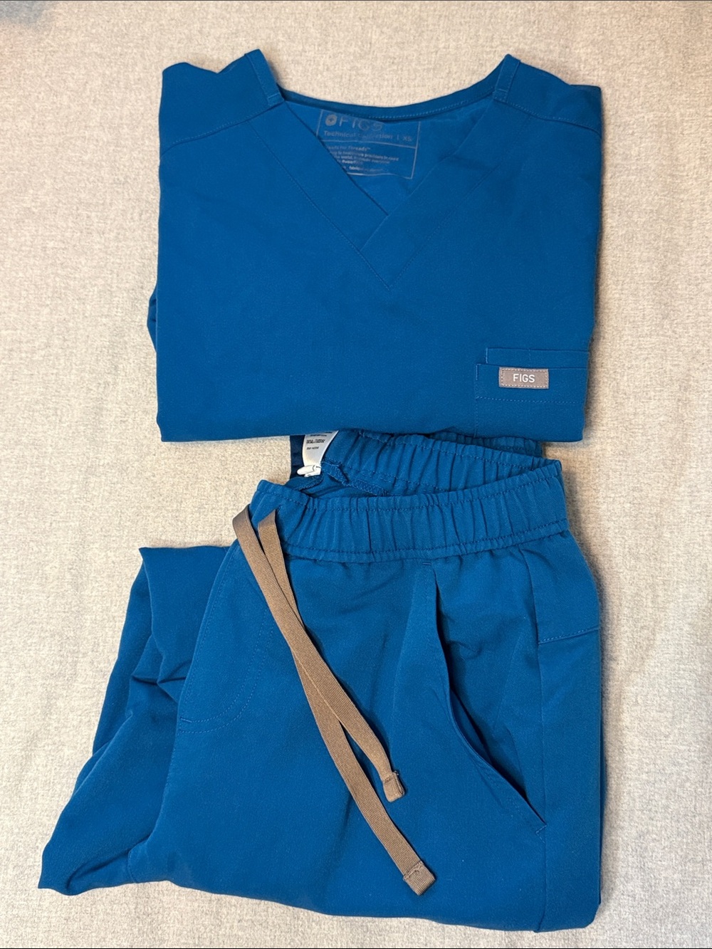 Figs Mens Scrubs Alps blue XS short jogger set